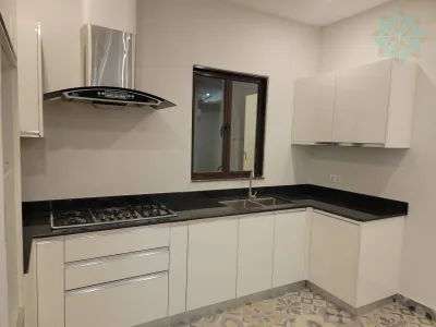 1395 Sqft 2 Bedroom Flat Apartment For Sale In Piccadilly Courtyard Bahria Town Phase 7 - Interior / Exterior Photo 4